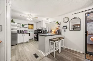 73741 Broadmoor Dr, Thousand Palms, CA 92276 - Photo 11