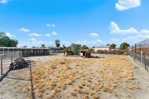 1330 Eaton, Hemet, CA 92543 - Photo 43