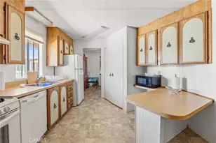 1304 Lodgepole Dr, Hemet, CA 92545 - Photo 11