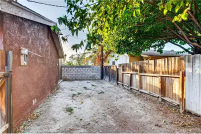 26201 Camas, Hemet, CA 92544 - Photo 37