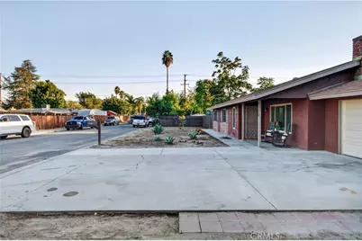 26201 Camas, Hemet, CA 92544 - Photo 9