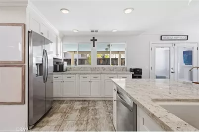 30371 Falcon Point Ct, Murrieta, CA 92563 - Photo 23