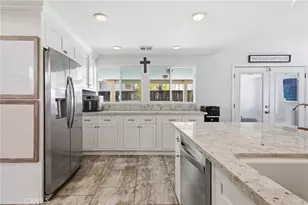 30371 Falcon Point Ct, Murrieta, CA 92563 - Photo 23