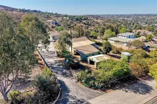 9377 Crest, Spring Valley, CA 91977 - Photo 31