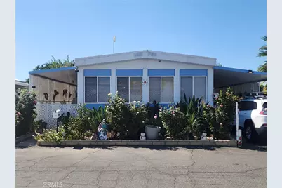 881 N Lake Street #220, Hemet, CA 92544 - Photo 1