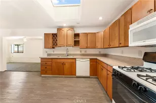 1160 Rosewood Pl, Hemet, CA 92543 - Photo 7