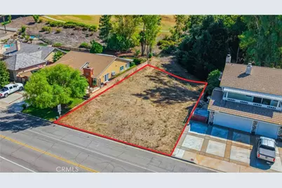 23377 Continental Drive, Canyon Lake, CA 92587 - Photo 3