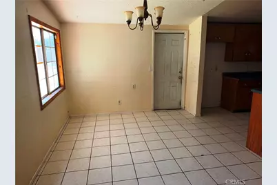 1121 Valiant, Lancaster, CA 93534 - Photo 5