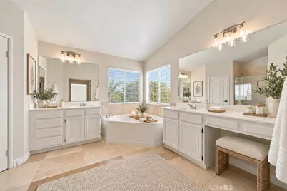 23934 Ridgeview Lane, Murrieta, CA 92562 - Photo 35