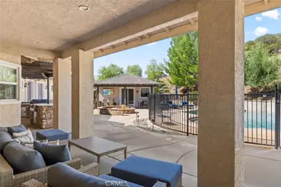 38580 Celine Cove, Murrieta, CA 92562 - Photo 49
