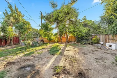 2325 Barnett, Bakersfield, CA 93308 - Photo 9
