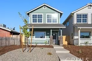 209 10th, Bakersfield, CA 93304 - Photo 1