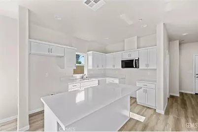 418 S Williams, Bakersfield, CA 93307 - Photo 3