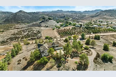 19448 Blue Sky Road, Perris, CA 92570 - Photo 3