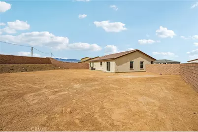 10635 Sea Venture Way, Victorville, CA 92392 - Photo 25