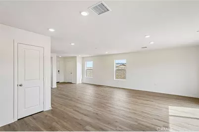 10635 Sea Venture Way, Victorville, CA 92392 - Photo 5