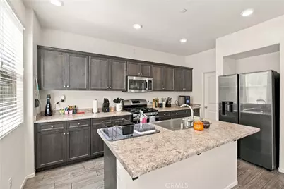 30425 Village Knoll Drive, Menifee, CA 92584 - Photo 9