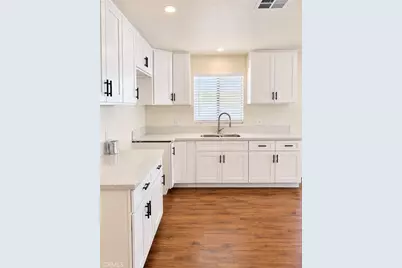 725 W Thornton Ave #105, Hemet, CA 92543 - Photo 9