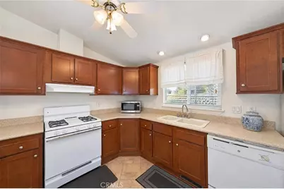 28880 Via Princesa, Murrieta, CA 92563 - Photo 17