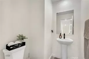 27566 Sanctuary Ct, Valencia, CA 91381 - Photo 11