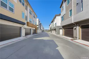27566 Sanctuary Ct, Valencia, CA 91381 - Photo 29