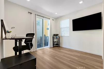 27566 Sanctuary Court, Valencia, CA 91381 - Photo 9