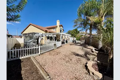845 Stonehenge Court, Hemet, CA 92545 - Photo 3