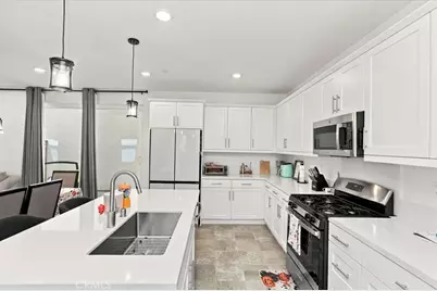 16183 Juno Way #6, Fontana, CA 92336 - Photo 15