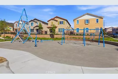 16183 Juno Way #6, Fontana, CA 92336 - Photo 33