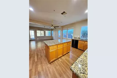 29735 Maxmillian, Murrieta, CA 92563 - Photo 17