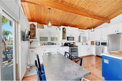 22976 Blue Bird, Canyon Lake, CA 92587 - Photo 11