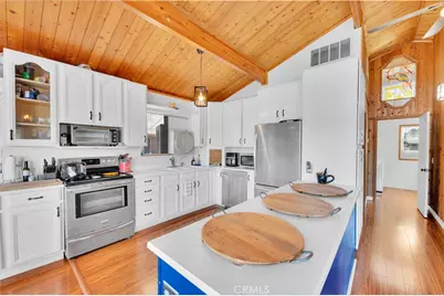 22976 Blue Bird, Canyon Lake, CA 92587 - Photo 13