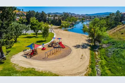 22976 Blue Bird, Canyon Lake, CA 92587 - Photo 35