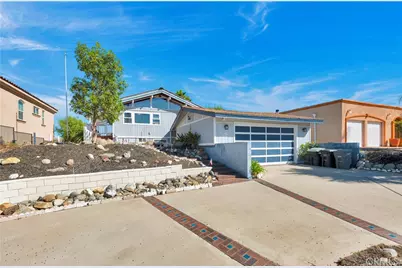 22976 Blue Bird, Canyon Lake, CA 92587 - Photo 3