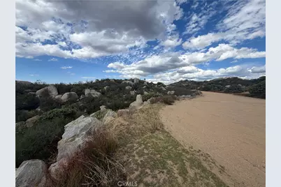 812 Rocky Valley Way, Aguanga, CA 92539 - Photo 13