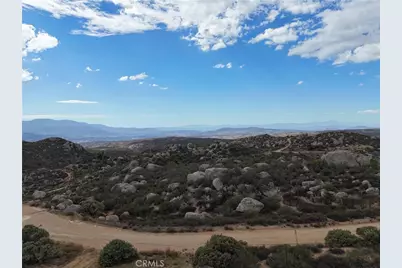 812 Rocky Valley Way, Aguanga, CA 92539 - Photo 29