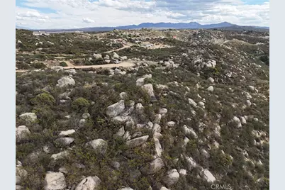 812 Rocky Valley Way, Aguanga, CA 92539 - Photo 19