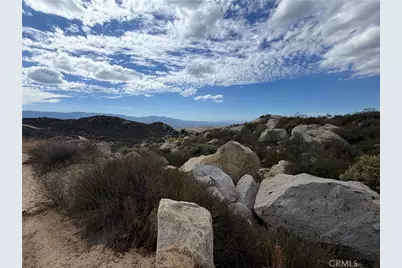 812 Rocky Valley Way, Aguanga, CA 92539 - Photo 7