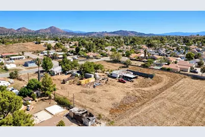 32550 Morelock Way, Wildomar, CA 92595 - Photo 13
