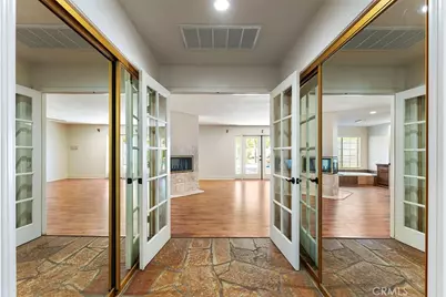 39555 Avenida Bonita, Murrieta, CA 92562 - Photo 27
