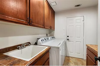 39555 Avenida Bonita, Murrieta, CA 92562 - Photo 31