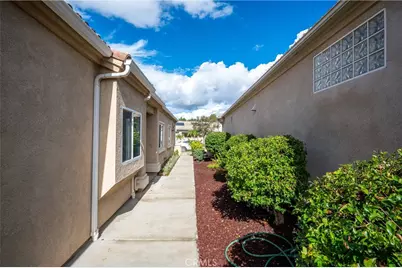 39956 Via Graziana, Murrieta, CA 92562 - Photo 23
