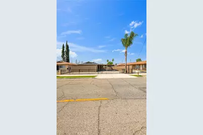 470 W Kimball, Hemet, CA 92543 - Photo 17