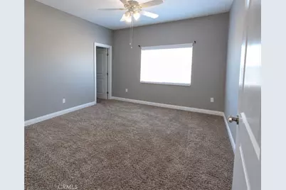 14070 Mission, Oak Hills, CA 92344 - Photo 7