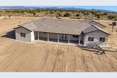 14070 Mission, Oak Hills, CA 92344 - Photo 13