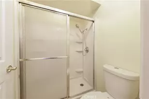 2712 Sunview, Bakersfield, CA 93306 - Photo 23