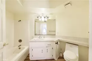 2712 Sunview, Bakersfield, CA 93306 - Photo 15