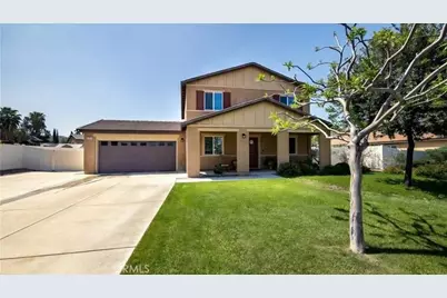 1056 E Washington Avenue, San Jacinto, CA 92583 - Photo 1
