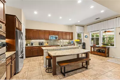 35401 Foxwood Court, Lake Elsinore, CA 92532 - Photo 17