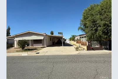 217 Flora Vista, San Jacinto, CA 92582 - Photo 3